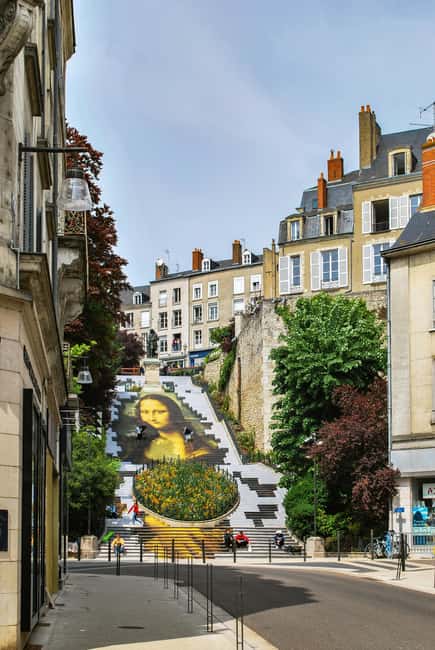 From Blois, Valley Castles: Premium Trip with Fine Dining - Starting from the Château royal de Blois