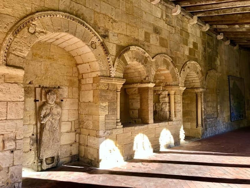 From Bordeaux: A day to visit the Medoc and Saint-Emilion - Lunch at Jardin de Soutard