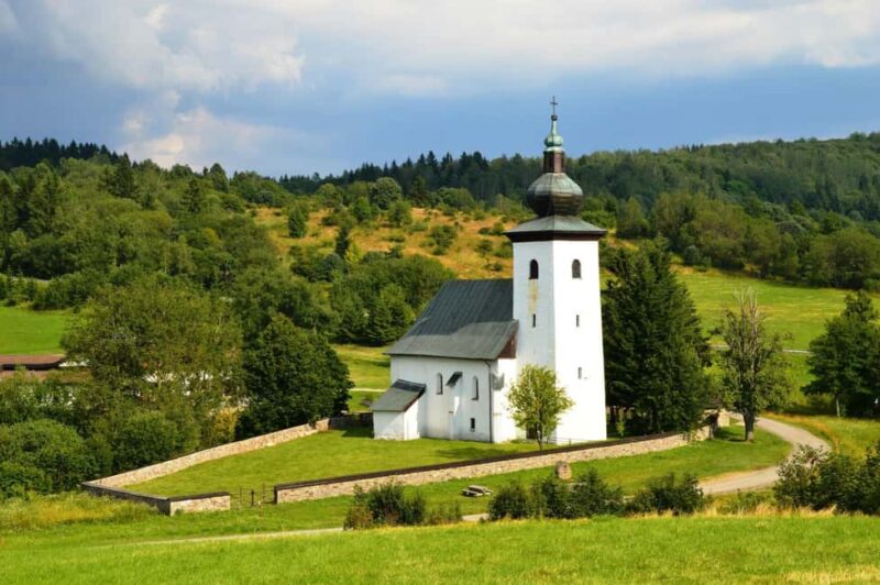From Bratislava: Dracula Nosferatu - Orava Castle Day Tour - Traditional Slovak Dining at Shepherds Hut