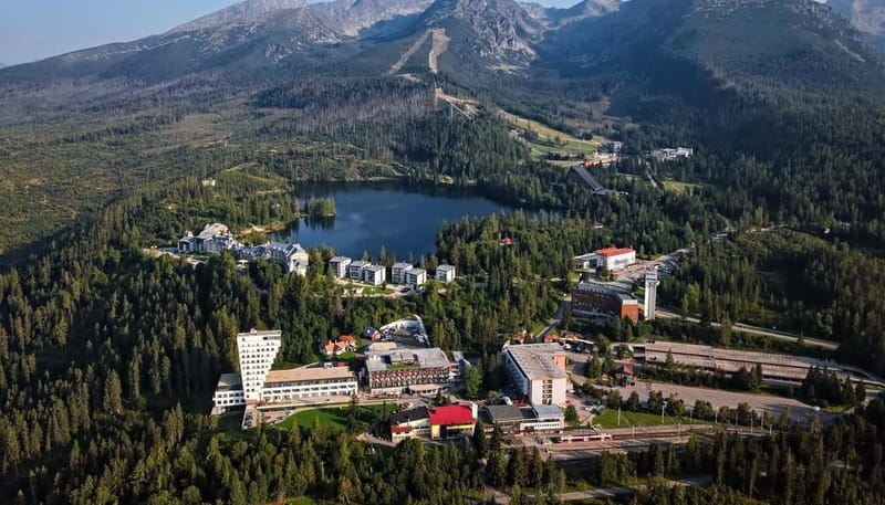 From Bratislava: Tatry Mountains - Top of Slovakia - DayTrip - Options for Exploring the Symbolic Cemetery Near Popradské Pleso
