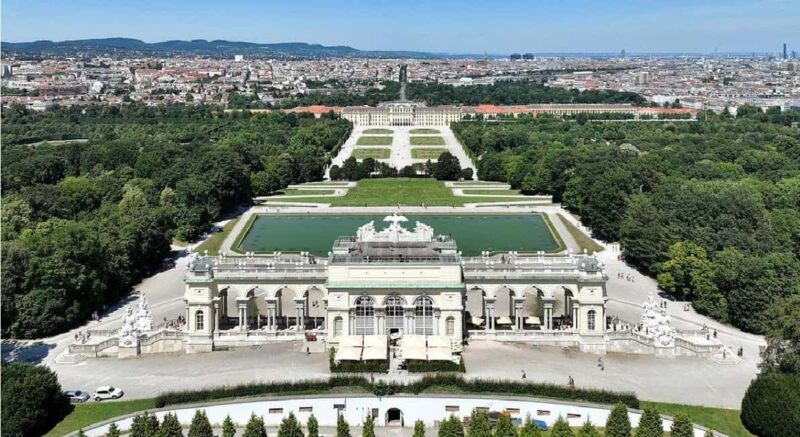 From Bratislava: Vienna Private City Tour & Schönbrunn - Schönbrunn Palace and Gardens: A Majestic Stop