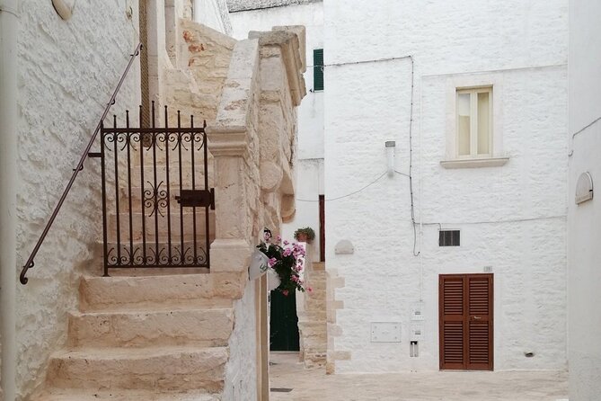 from Brindisi: Alberobello, Locorotondo, Ostuni & Apulian brunch - Logistics and Comfort: Small Group and Flexibility