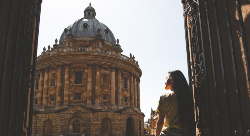 From Bristol: 2-Day Enchanting Stratford & Oxford - Exploring the Cotswolds’ Characteristic Villages