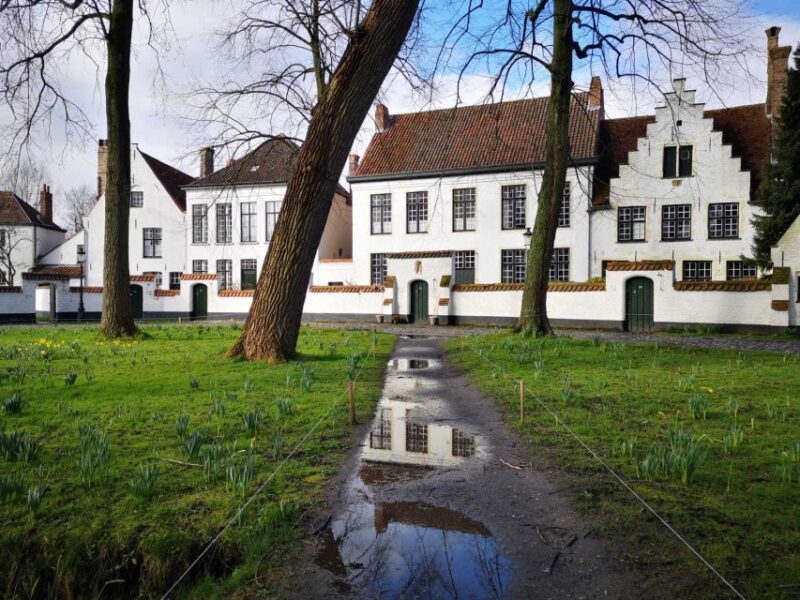 From Brussels: Bruges Day Trip with Boat Tour Option (ENG) - Highlights of Bruges’ Monuments and Canal-side Houses