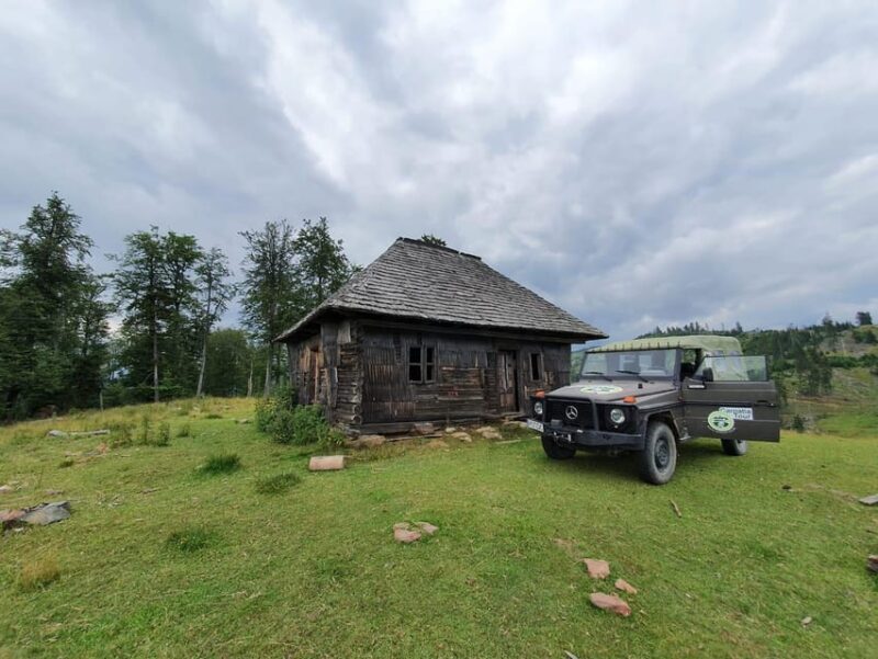 From Bucharest: Brdetu 4x4 Tour with Lunch, Hotel Pick-Up - The 4x4 Experience and Scenic Drives