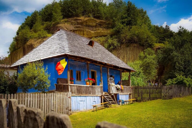 From Bucharest: Brdetu 4x4 Tour with Lunch, Hotel Pick-Up - What Sets This Tour Apart from Others