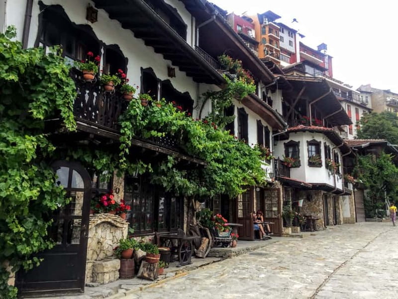 From Bucharest: Bulgaria & Veliko Tarnovo - Private Tour - Explore Bulgaria with a Private Full-Day Trip from Bucharest