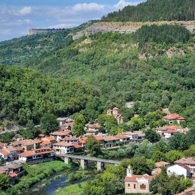 From Bucharest: Bulgaria & Veliko Tarnovo - Private Tour - Veliko Tarnovo: The Medieval Capital of Bulgaria