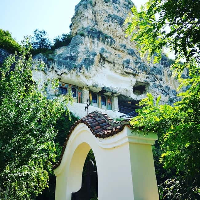 From Bucharest: Bulgaria & Veliko Tarnovo - Private Tour - Logistics & Practical Tips