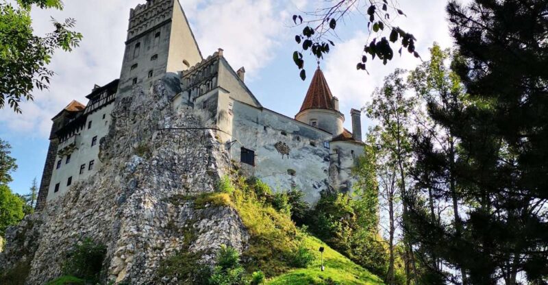 From Bucharest: Dracula Castle Day Trip - Key Points