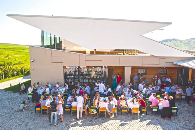 From Bucharest: Exclusive Dealu Mare Wine Tasting Tour - Pacing, Duration, and Practical Details