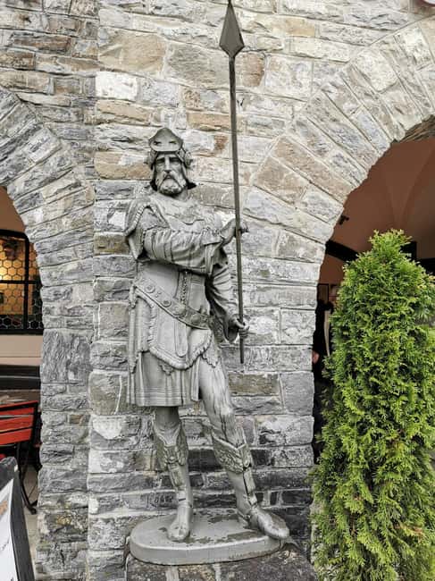 From Bucharest: Private tour to Peles Castle 6 Hours - Discover the Royal Splendor of Peles Castle on a Private 6-Hour Tour from Bucharest