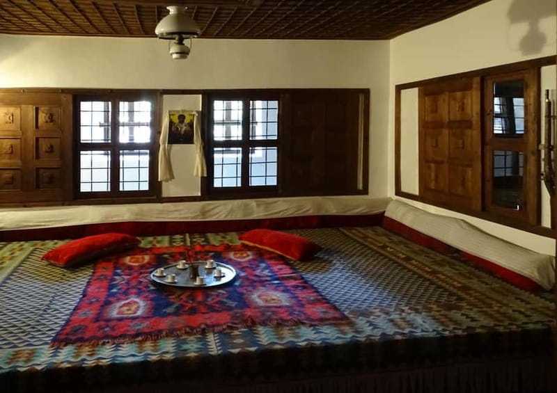 From Bucharest: Private Tour to Veliko Tarnovo and Arbanasi - Cross the Border into Bulgaria for a Day of Discoveries