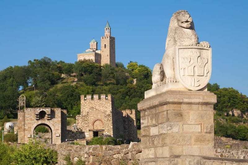 From Bucharest: Private Tour to Veliko Tarnovo and Arbanasi - Explore Veliko Tarnovo’s Medieval Heritage