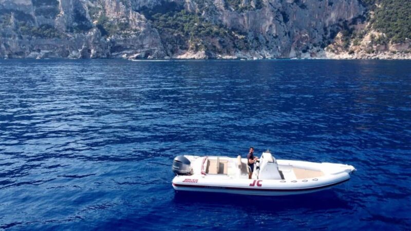From Cala Gonone: dinghy excursion in the Gulf of Orosei - Unmatched Views of Sardinia’s Coastline