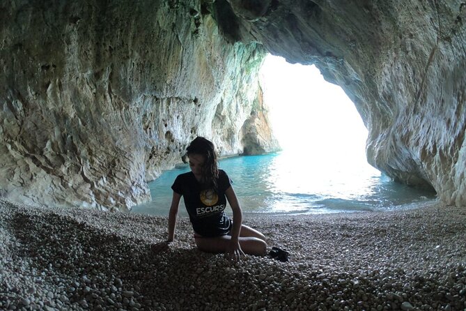 From Cala Gonone: Dinghy trip in the Gulf of Orosei - Relaxing at Piscine di Venere’s Turquoise Waters