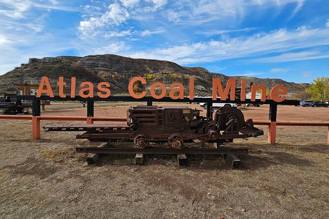 From Calgary: Drumheller Badlands Private Tour (Small Group) - Drumheller’s Iconic Dinosaur Attractions