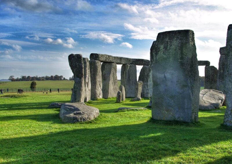 From Cambridge: Guided Day Tour to Bath and Stonehenge - Small Group Experience with Personalized Attention