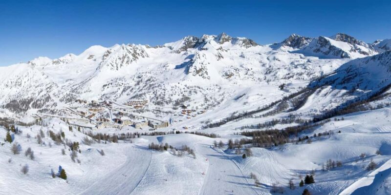 From Cannes or Nice: A Day Ski Trip in the Alps - The Guide’s Role and Support Throughout the Day