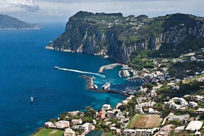 From Capri Semi-Guided tour of island at Pier 23 at 10,20 - Suitable Audience for This Capri Tour
