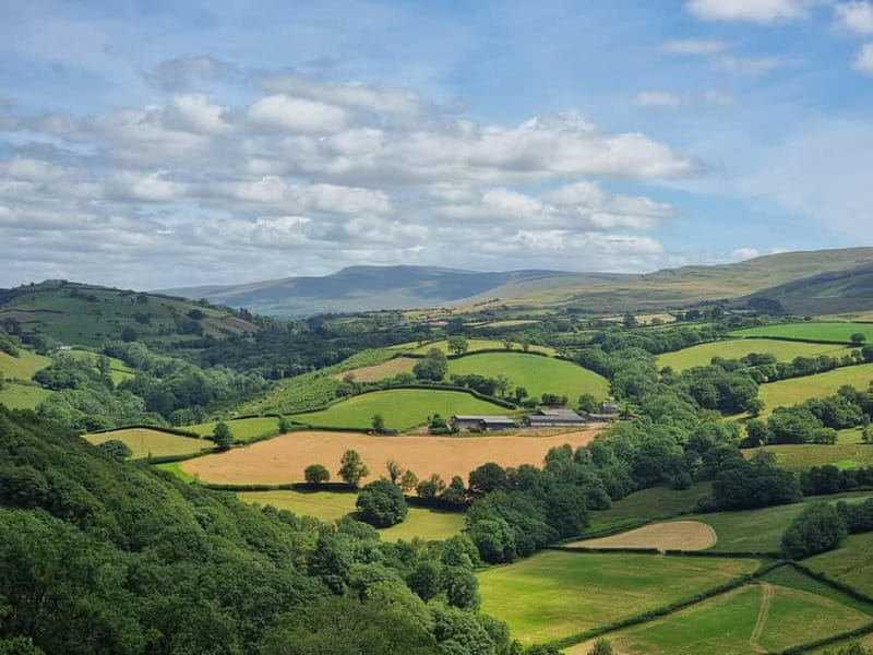 From Cardiff: Brecon Beacons Waterfall Walking Tour - The Experience of the Guides and Group