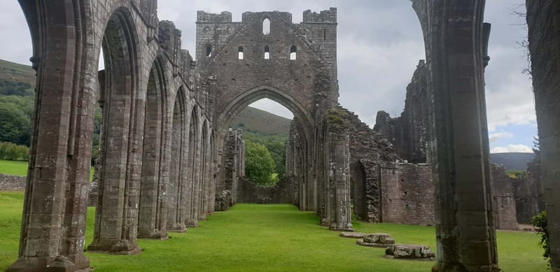 From Cardiff: Wye Valley and Brecon Beacons Full-Day Trip - Visiting Tintern Abbey and Its Artistic Fame