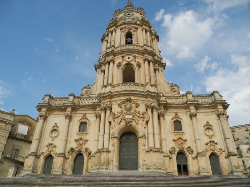 From Catania: Inspector Montalbano Day Tour with Audio Guide - Discovering Ragusa Ibla’s Baroque Splendor
