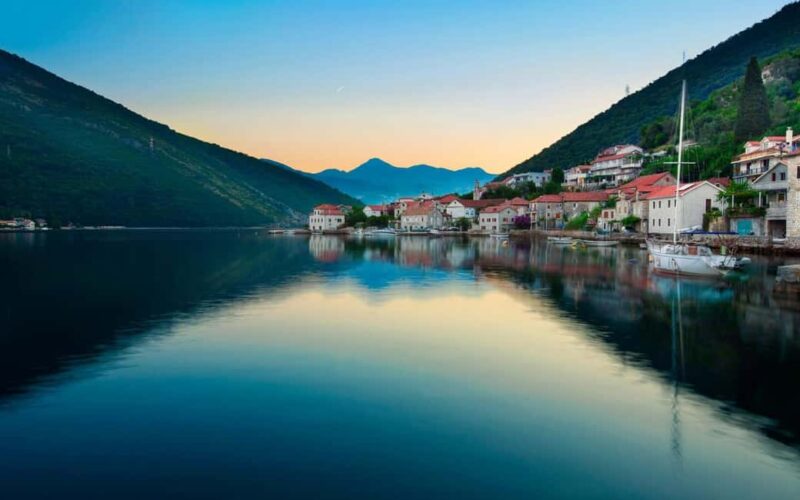 From Cavtat Full Day Tour Montenegro Perast and Kotor - Kotor: Old Town and Romanesque Landmarks