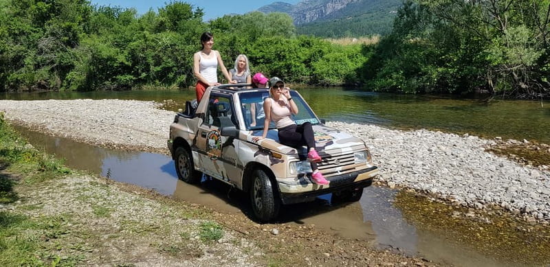 From Cavtat: Konavle Valley Off-Road Jeep Safari with Lunch - Traditional Croatian Lunch at Vinica Monkovi