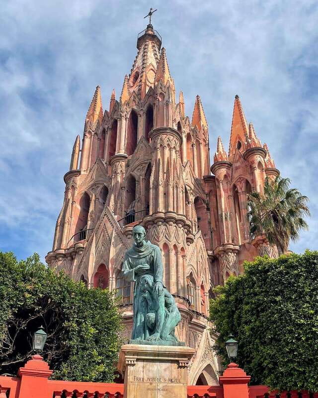FROM CDMX and PUEBLA: Queretaro, Guanajuato, Hidalgo, Morelia 4 DAYS - Visiting San Miguel de Allende’s Historic Center