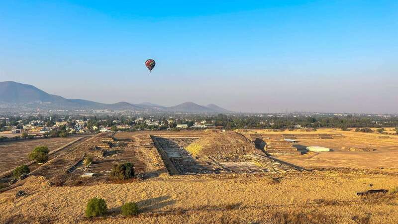 From CDMX: Hot air balloon ride, guided visits to Teotihuacan and Guadalupe - Exploring Tlatelolco’s Ancient Temples and Legends
