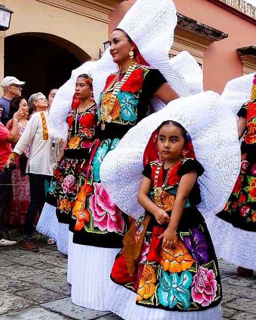 FROM CDMX: Queretaro, Guanajuato, San Luis Potosi, Zacatecas, Guadalajara - Exploring Morelia’s Art and Pueblos Mágicos