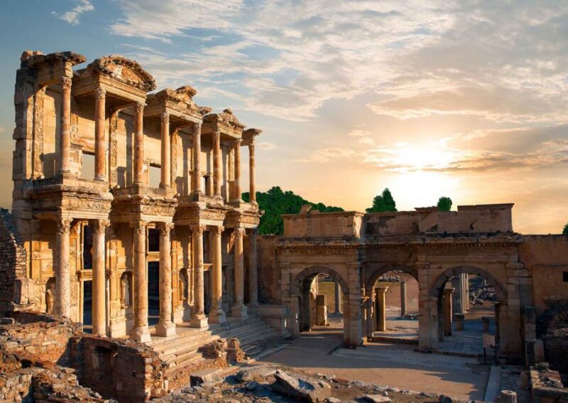 From Cesme: Private Ephesus & Pamukkale Private Day Trip - Who Will Appreciate This Tour Most?