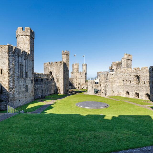From Chester: North Wales and Caernarfon Castle Tour - The Steam Train Experience (March - October)