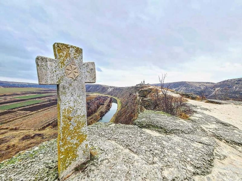 From Chisinau: Old Orhei complex and Cricova Wine Tasting - Authentic Moldovan Lunch in Scenic Villages