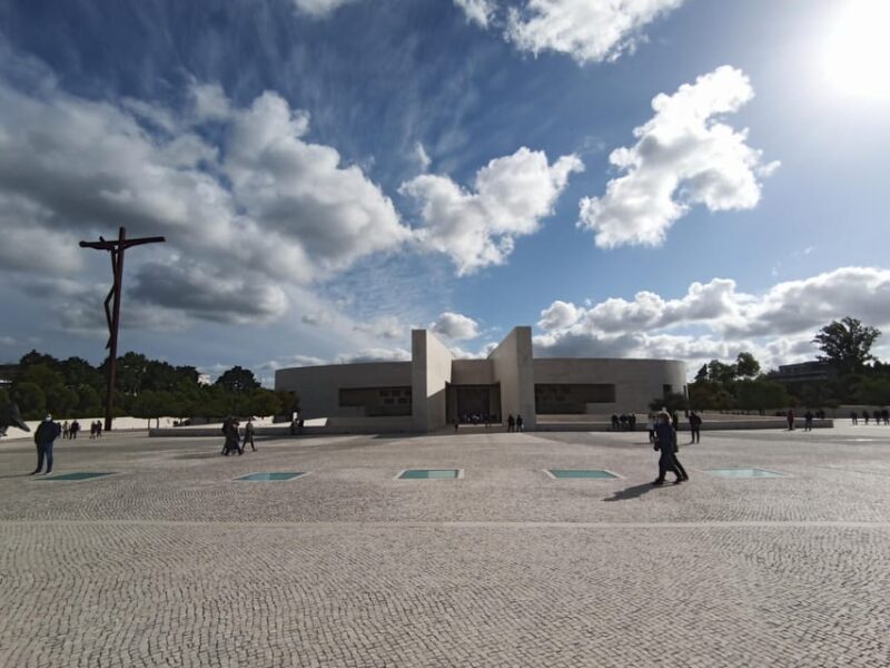 From Coimbra: Sanctuary of Fátima, Batalha, and Nazaré - Accessibility and Practical Tips for Travelers