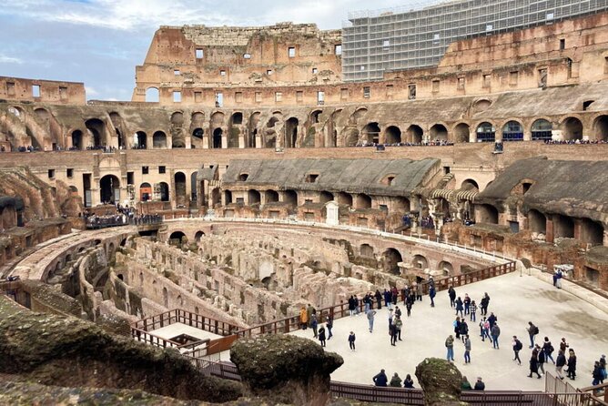From Colosseum Gladiators to Via Sacra: Rome's Historic Heart - Practical Details: Meeting Point and Group Size