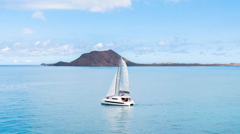 From Corralejo/Caleta de Fuste: Lobos Island Catamaran Trip - Key Points
