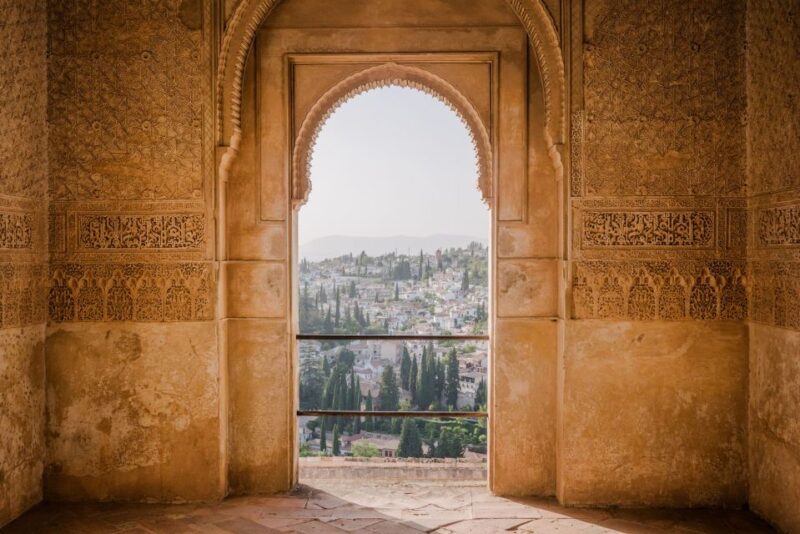 From Costa del Sol: Granada, Alhambra + Nasrid Palaces Tour - Exploring Granada’s Historic Streets and Local Flavors