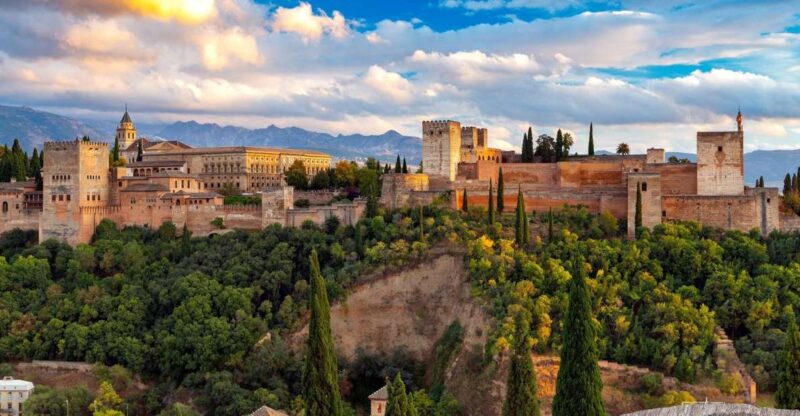 From Costa del Sol: Granada, Alhambra + Nasrid Palaces Tour - Timing, Pacing, and Overall Experience
