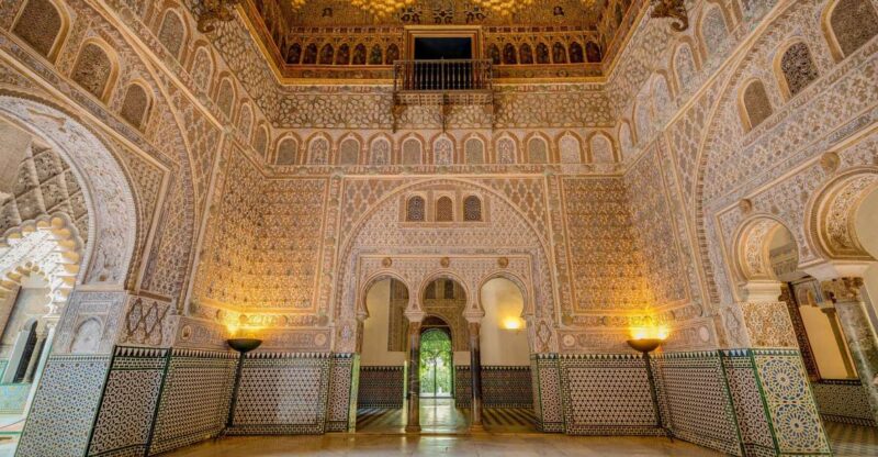 From Costa del Sol: Sevilla Day Trip with Real Alcázar Tour - Exploring the Barrio de Santa Cruz and Seville’s Old Town