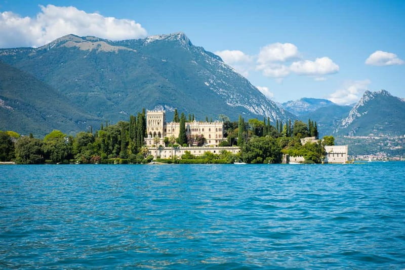 From Desenzano: Gulf of Salò & Isola del Garda Boat Trip - What Sights Are Visible During the Tour?