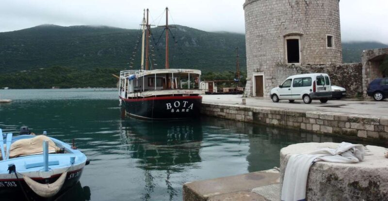 From Dubrovnik: Mali Ston Oyster Paradise Tour with Transfer - Experience the Charm of Ston and Mali Ston