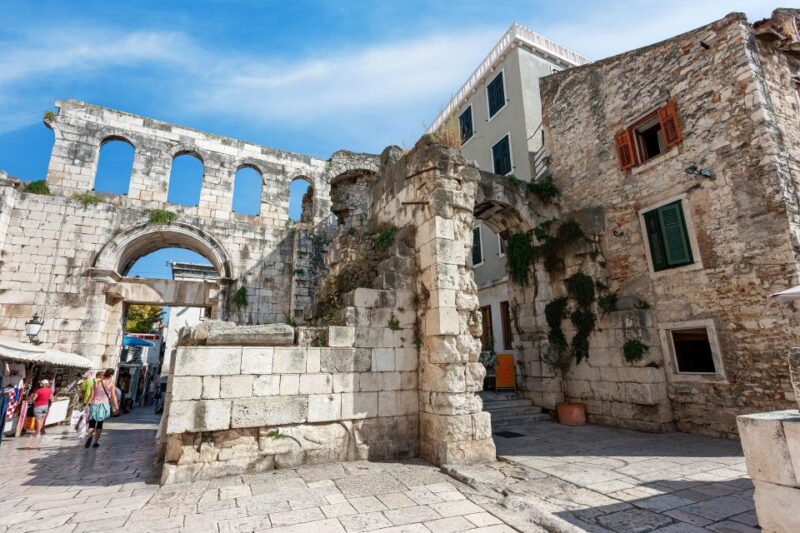 From Dubrovnik: Split Day Trip and City Tour with Transfers - From Dubrovnik to Split: A Historic Day Trip for Curious Travelers