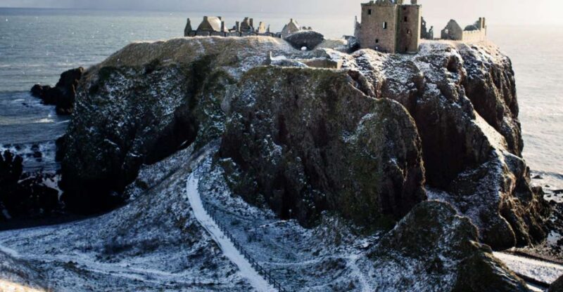 From Edinburgh: Glamis and Dunnottar Castles Tour in Italian - Discover the Charm of Glamis and Dunnottar Castles in Aberdeenshire