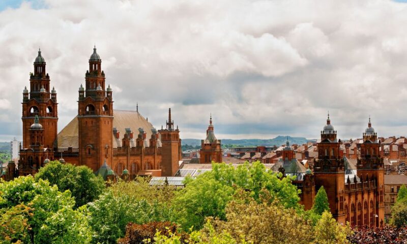 From Edinburgh: Glasgow & Scottish lakes Spanish Tour - Exploring Lake Katrine’s Enchanting Shores