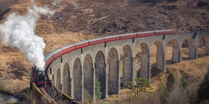 From Edinburgh: Glenfinnan, Fort William and Highland Cows - Discover the Scottish Highlands in a Day from Edinburgh