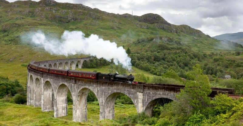 From Edinburgh: Isle of Skye and Hogwarts Express 4-Day Trip - Visiting Eilean Donan Castle on the Way to Skye