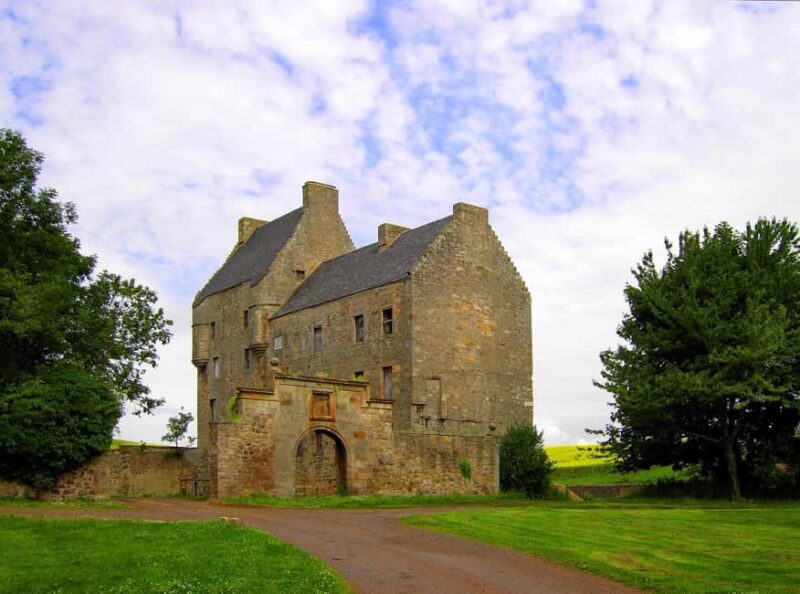 From Edinburgh: Private Outlander location tour - Cost, Tickets, and Additional Expenses
