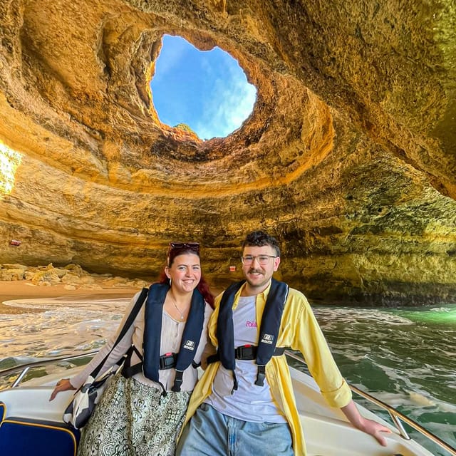 From Faro: Boat trip to Benagil Cave & Praia da Marinha - Visiting the Senhora da Rocha Chapel
